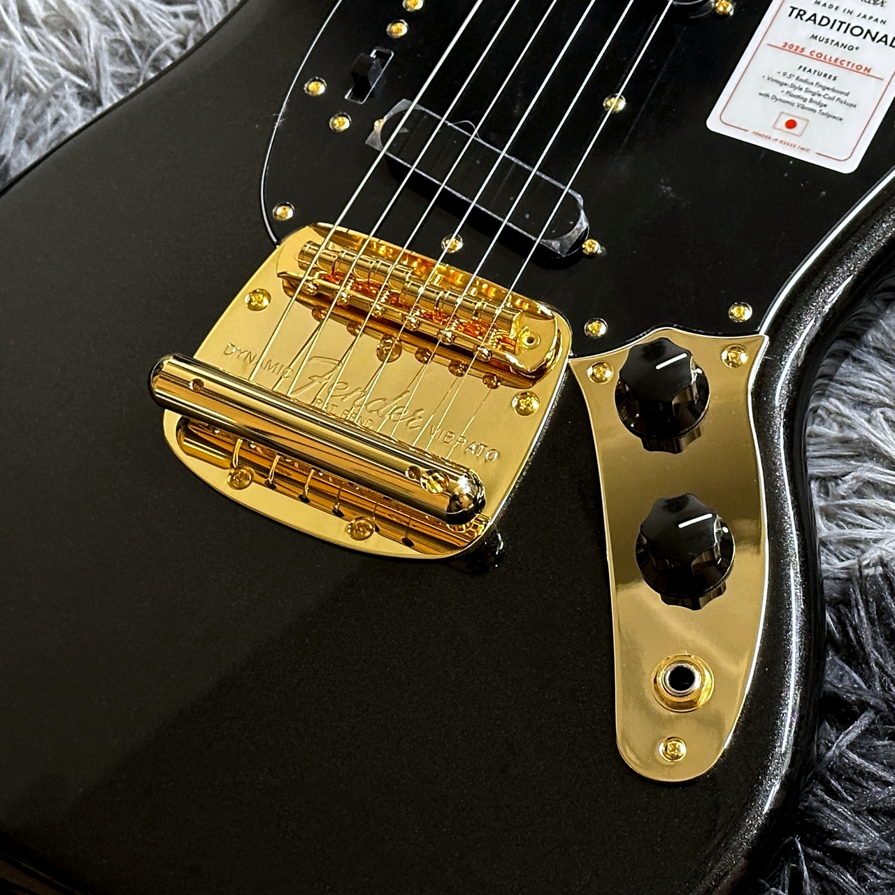 Fender Made in Japan Traditional 2025 Collection 60s Mustang Black