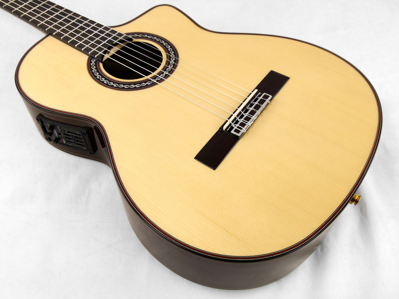 Cordoba GK Pro Negra (エレガット)（新品/送料無料）【楽器検索