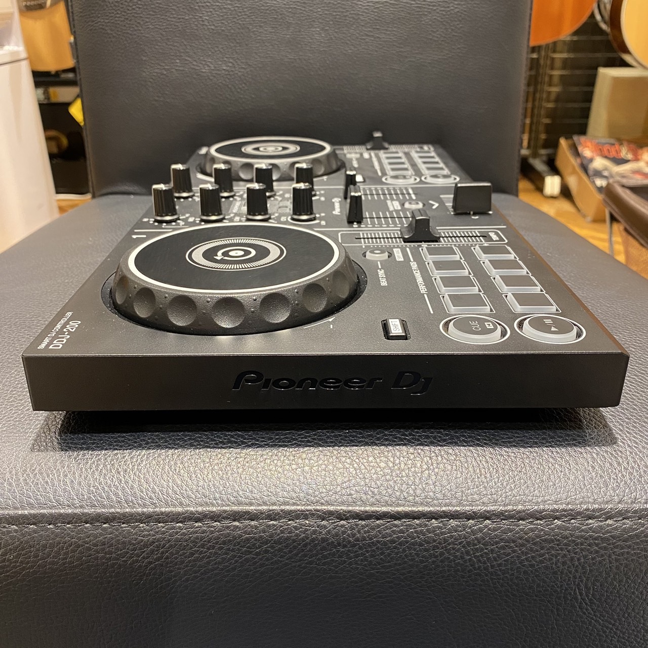 美品 Pioneer DJ DDJ-200 2ch スマート DJコントローラー-