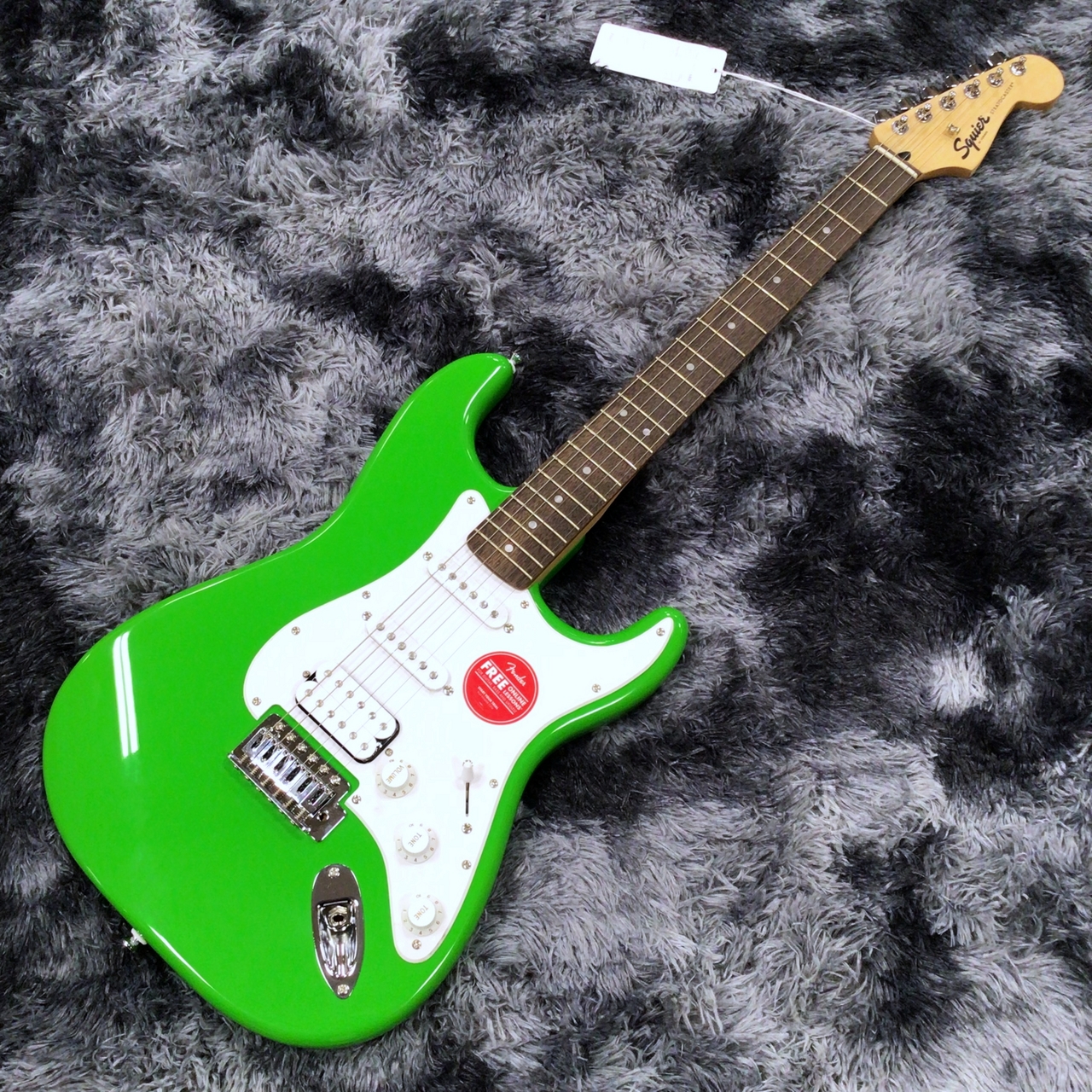 最終値下げ！Squier by Fender STRATOCASTER グリーン 最終値下げ！Squier by Fender STRATOCASTER グリーン