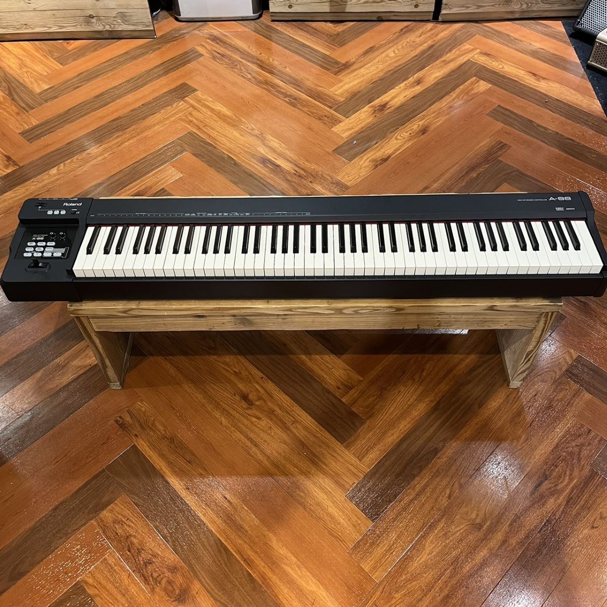 Roland A-88