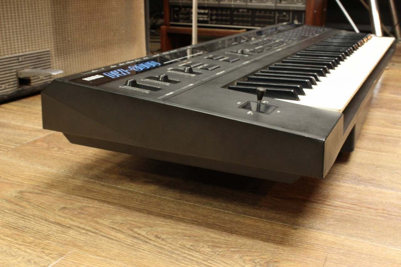 DW-8000 シンセサイザー 動作品(電池交換済み)ファクトリーパッチ適用済み DW-8000 シンセサイザー 動作品(電池交換済み)ファクトリーパッチ適用