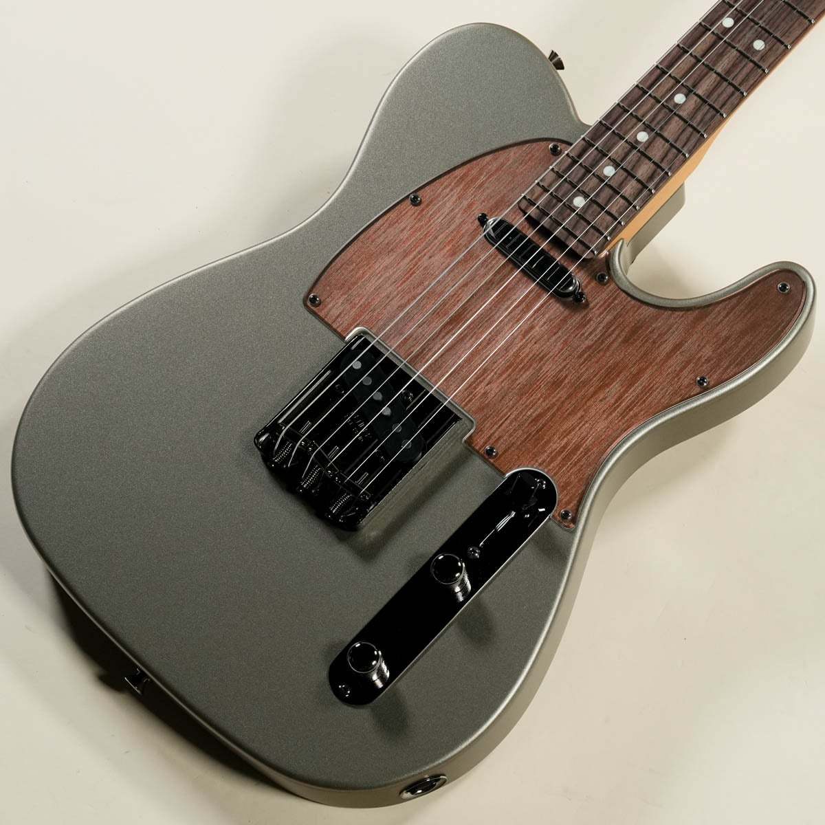 Fender MIJ Hybrid II 2026 Collection Telecaster Matte Champagne