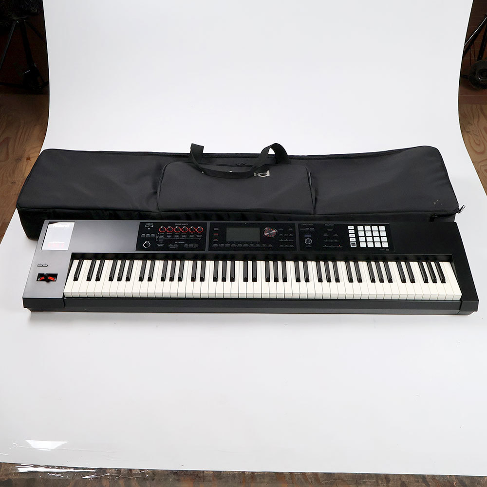Roland 【中古】 ROLAND FA-08 Music Workstation シンセサイザー 88鍵