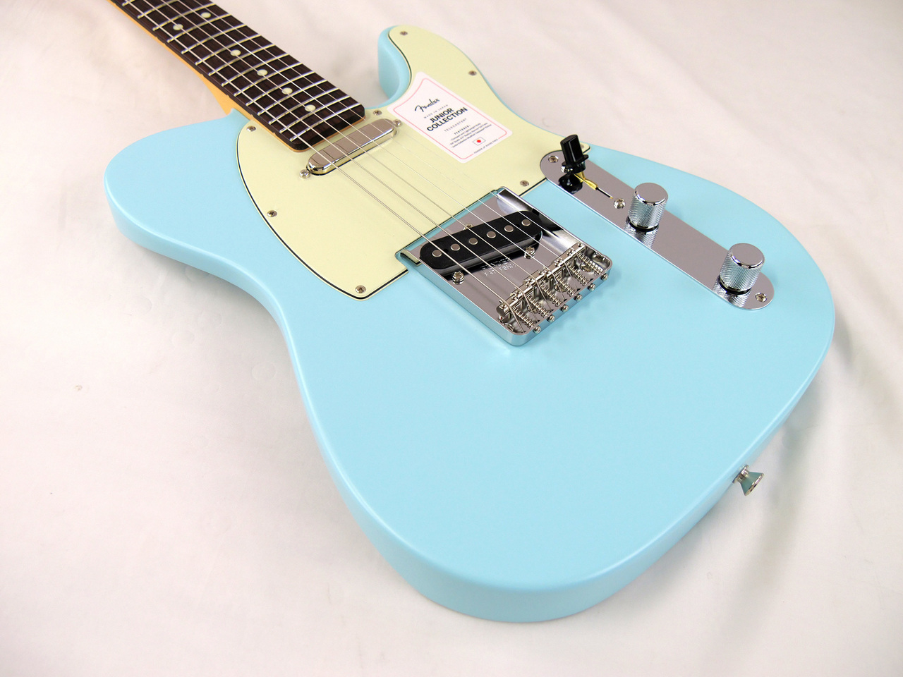 Fender Made in Japan Junior Collection Stratocaster (Satin Daphne