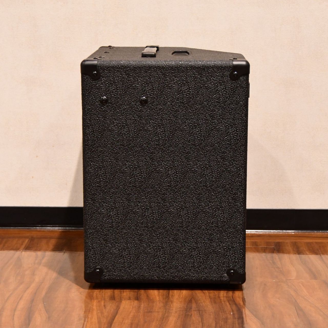 極美品　Ampeg BA-110 V2 ベースアンプ　希少　version2 Ampeg BA-110 V2 - アンペグのエントリークラス「BA」シリーズの