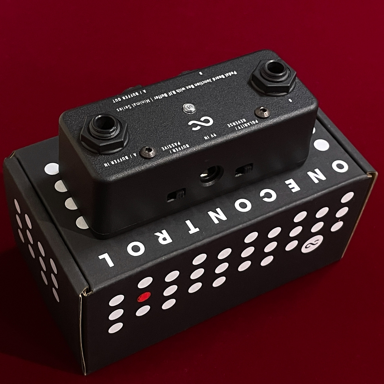 ONE CONTROL Minimal Series Pedal Board Junction Box with BJF