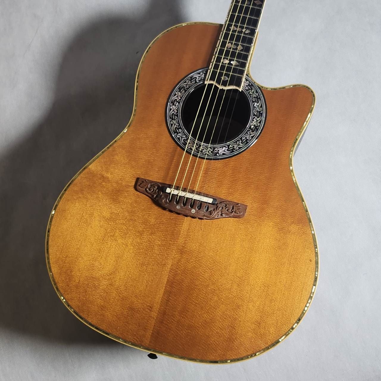 Ovation Custom Legend 1769（中古/送料無料）【楽器検索