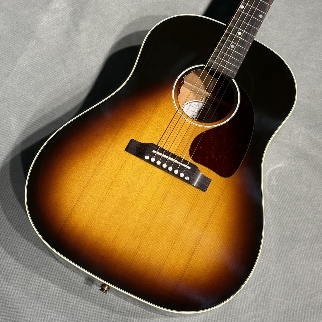Gibson J-45 Standard サンバースト Gibson J-45 Standard - Vintage Sunburst