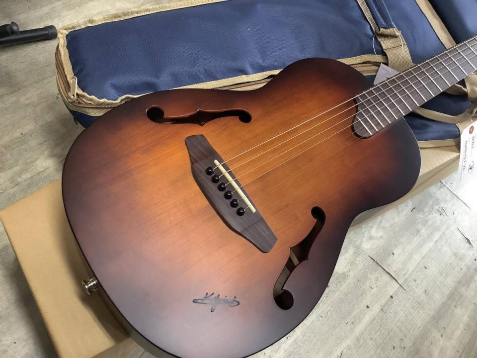 o*1様 美品　K.Yairi Nocturne F CTM ノクターン ヤイリ K.Yairi Nocturne Fホール仕様 F-Custom マイク搭載 【 オール単板