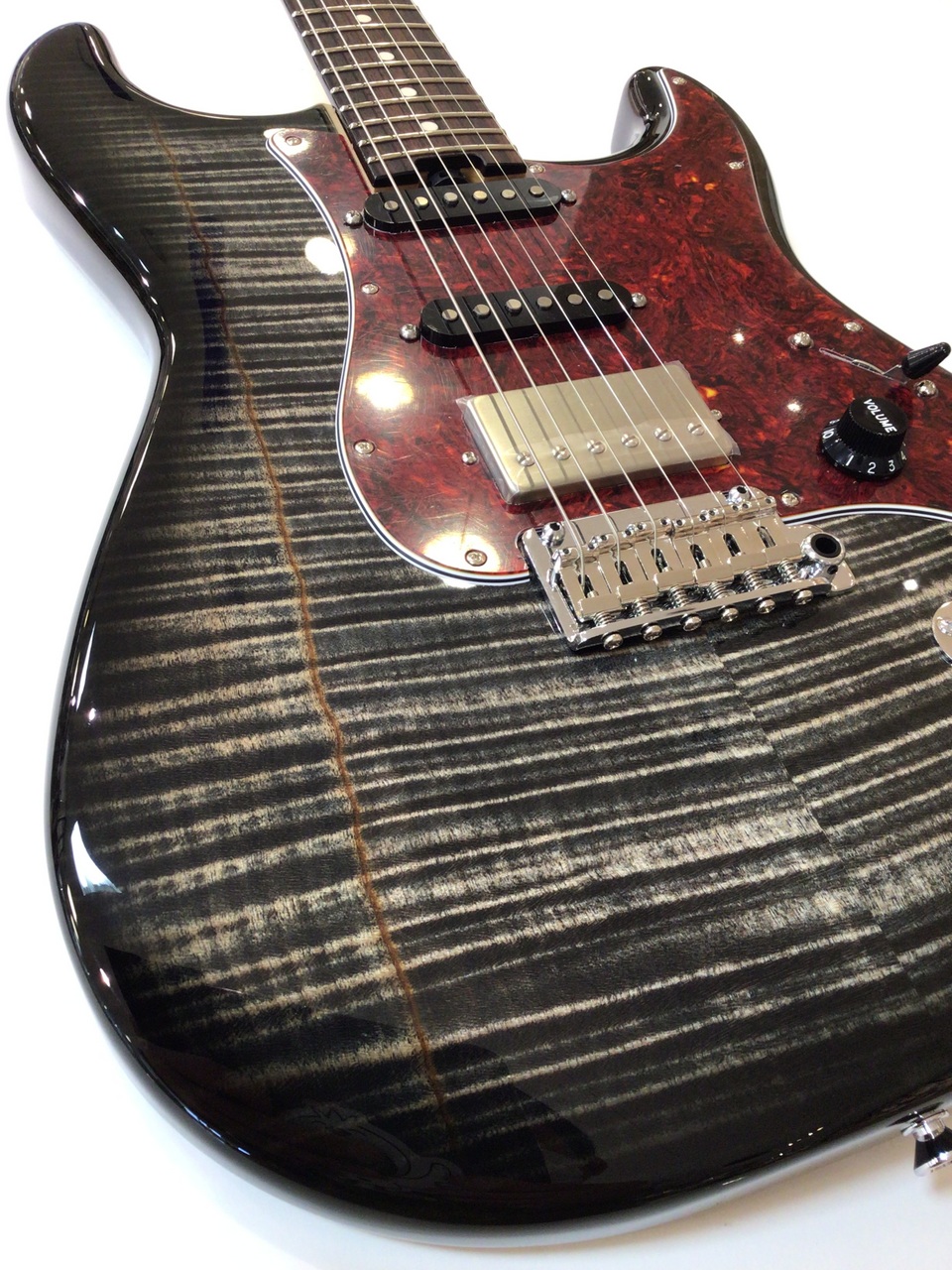 Kz Guitar Works ST Trad 22 SSH7 / See Through Black【5Aフレイム