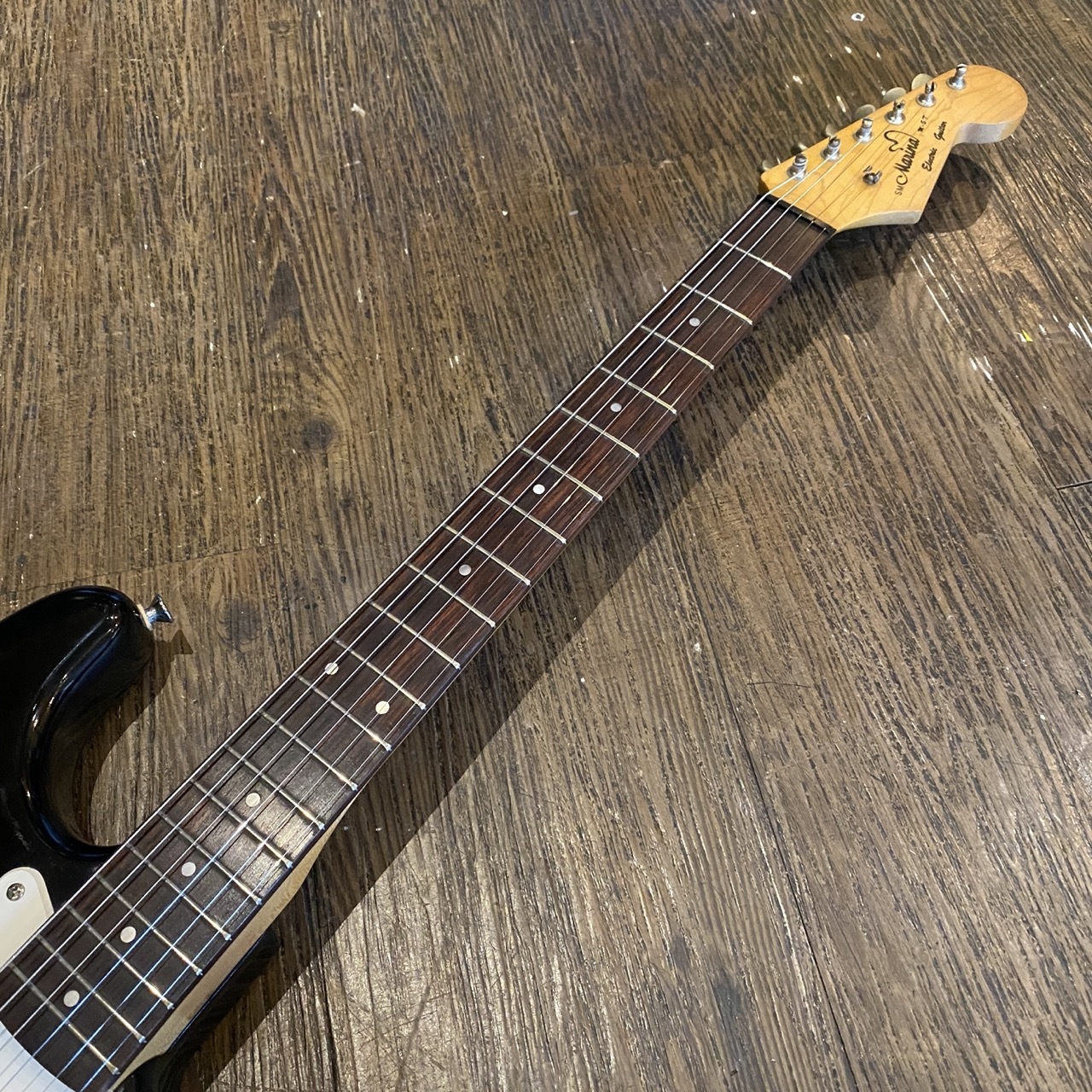 Marina M-STストラトタイプ エレキギター Marina M-STストラトタイプ エレキギター ケース付 ビンテージ中信楽器