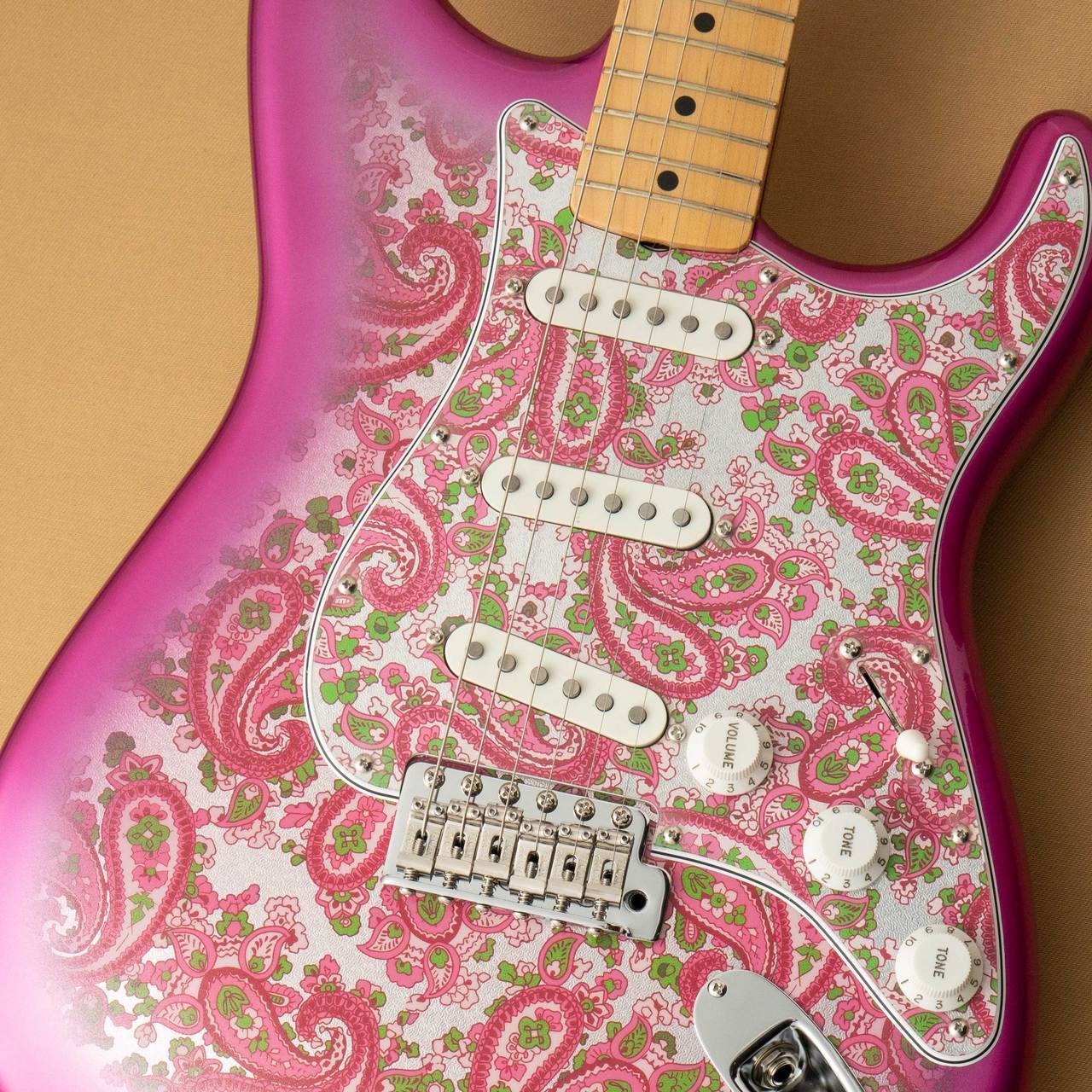 Fender Made in Japan Limited Stratocaster Pink Paisley【2025年限定