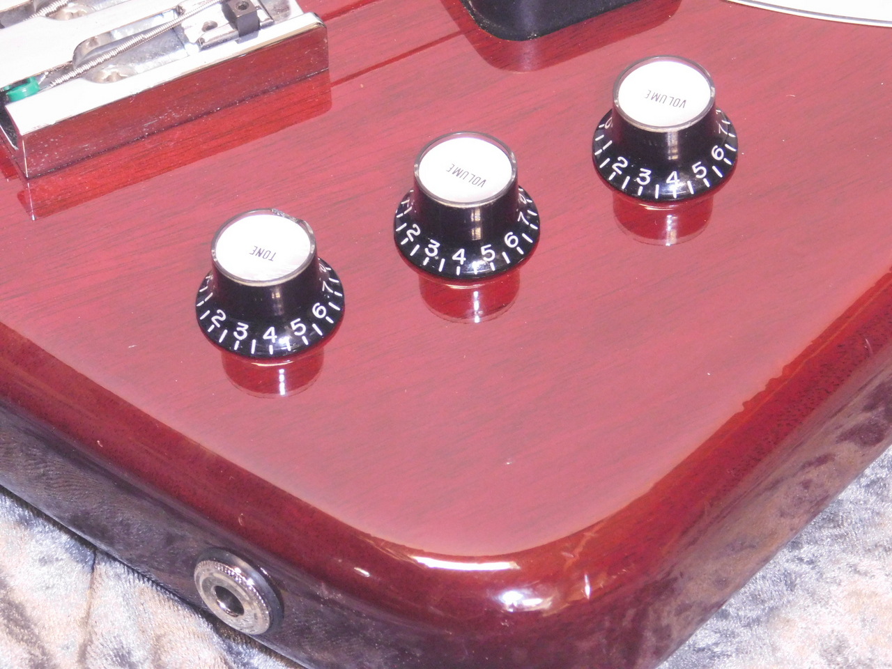 Gibson Thunderbird Studio CH 2005（中古）【楽器検索デジマート】
