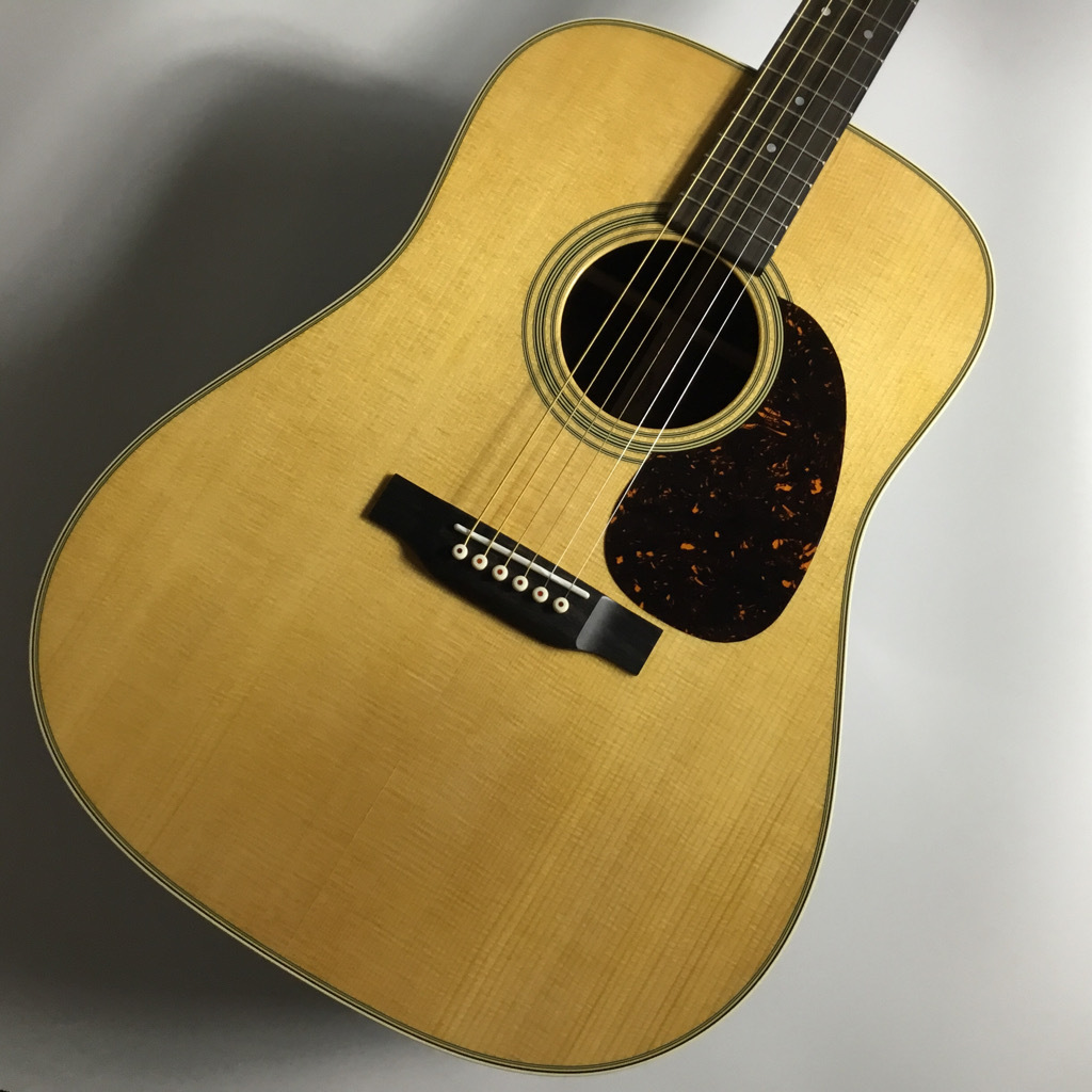 Martin D-28 Standard アコースティックギター