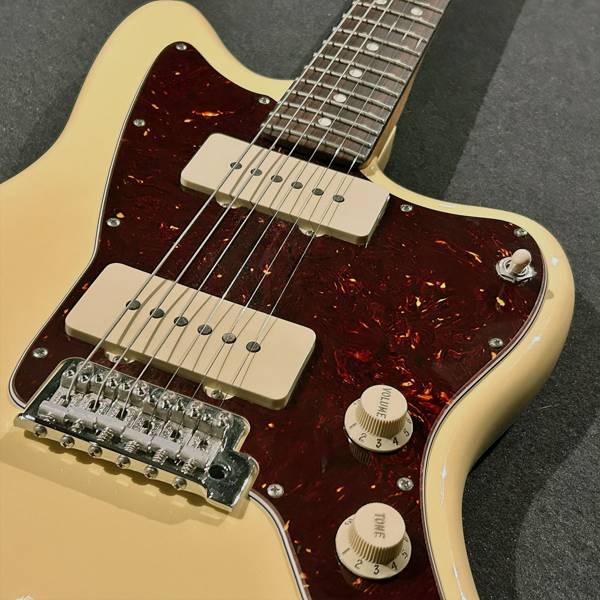 Fender American Performer Jazzmaster Vintage White（中古）【楽器
