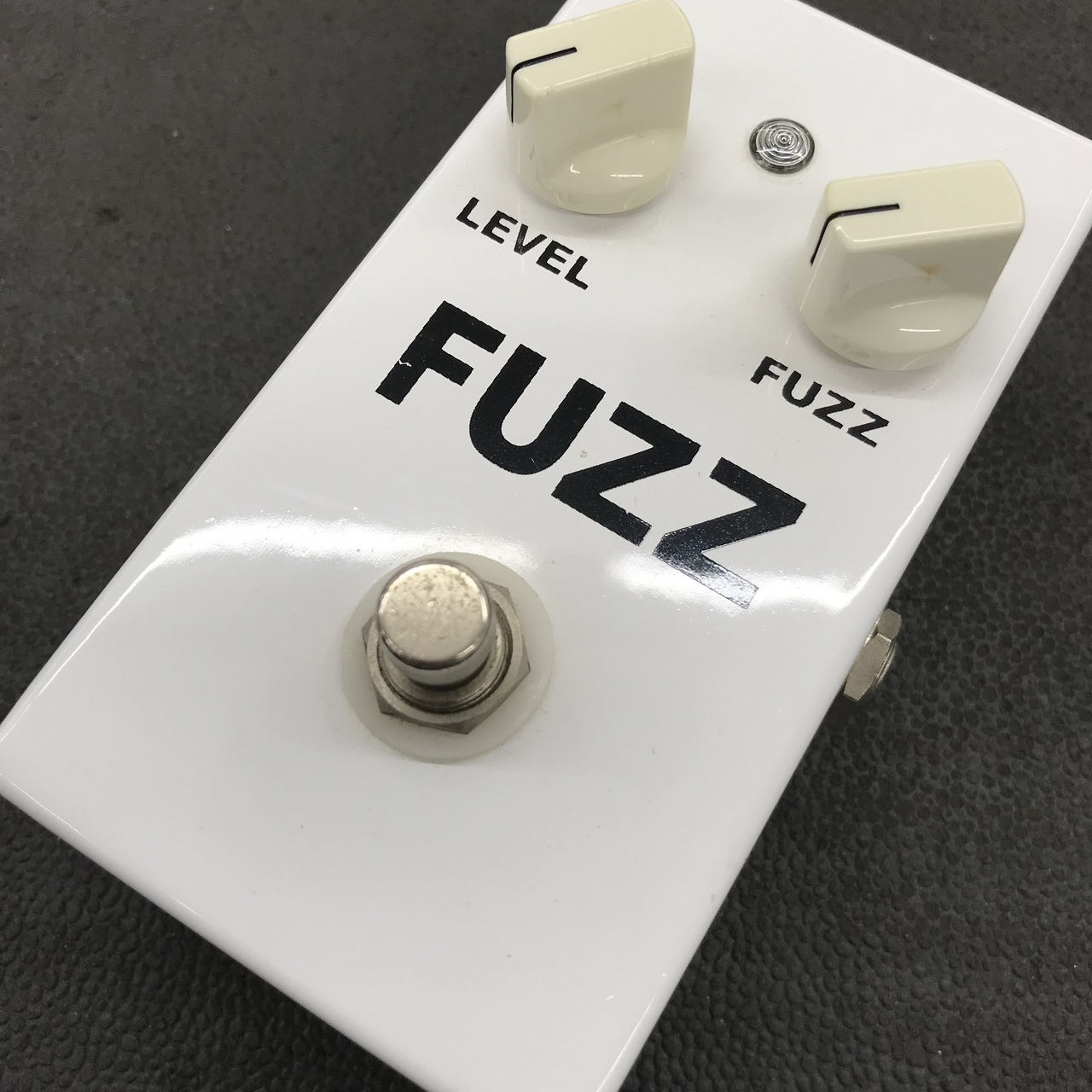 ギター AREA51 FUZZ Area51 - FUZZ – LEP INTERNATIONAL