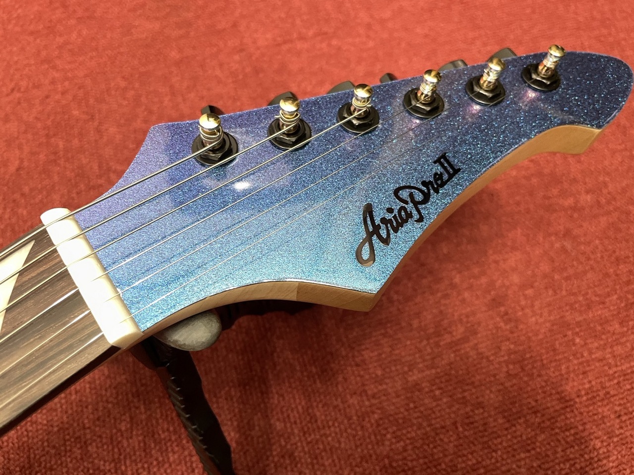 Aria proⅡ MAC-CC BLPP 少ジャンク　美品 Aria Proll ProII MAC-CC BLPP(Blue/Purple) エレキギター 角度や光