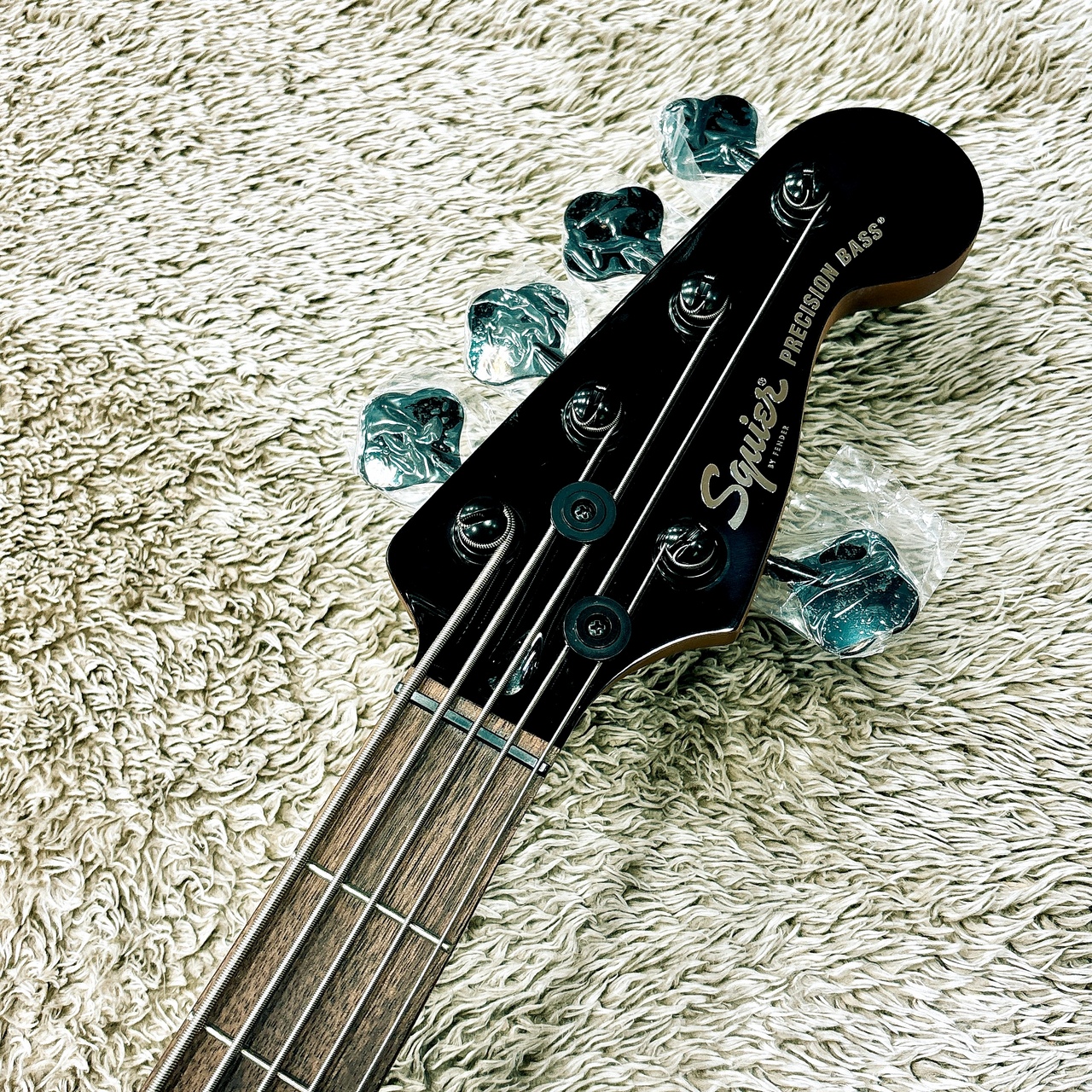 Squier by Fender Contemporary Active Precision Bass PH V