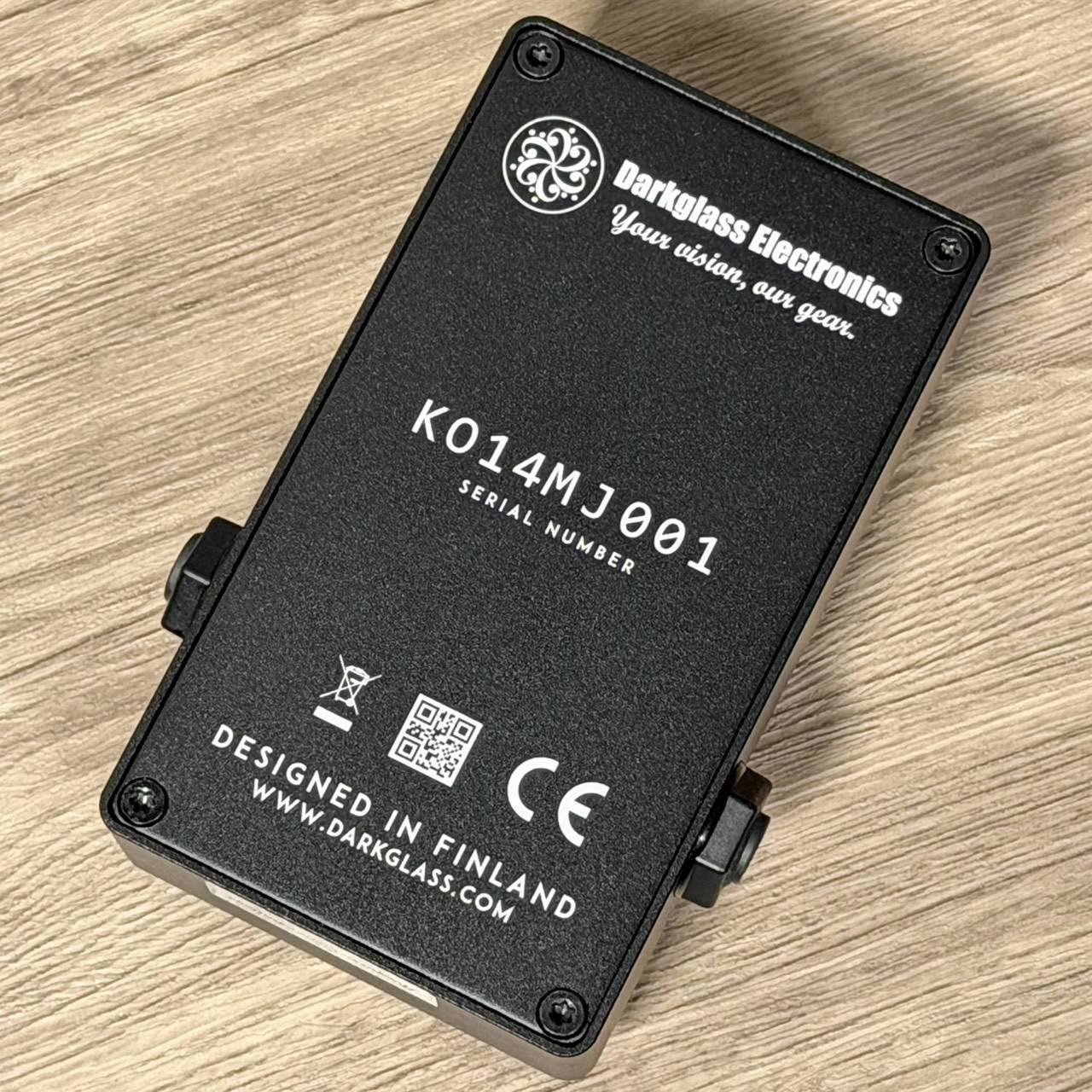 Darkglass Electronics Harmonic Booster 2.0 ベースプリアンプ