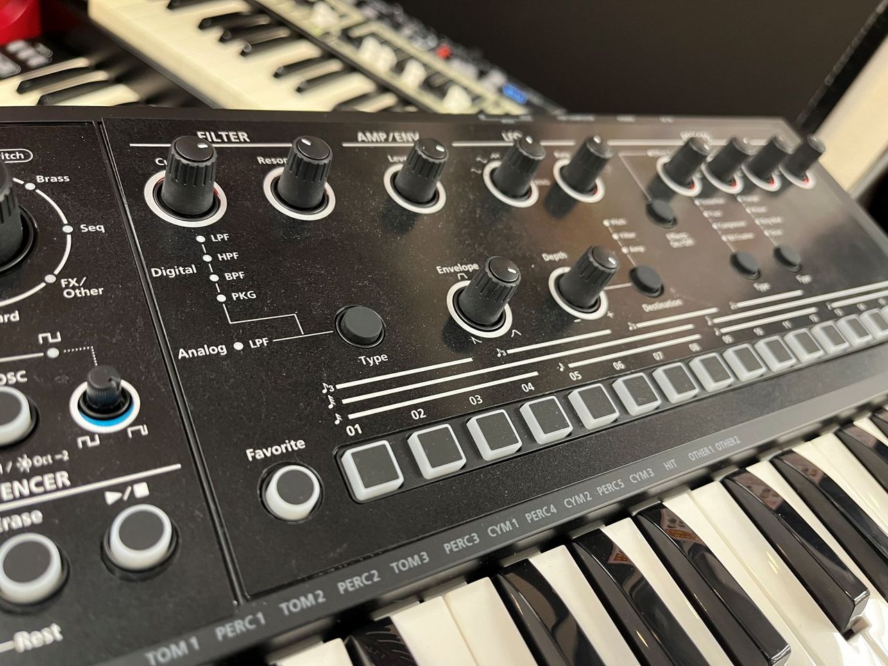 【H&ZH】レア洋楽CD155枚まとめ Roland JD-Xi【中古】（中古）【楽器検索デジマート】