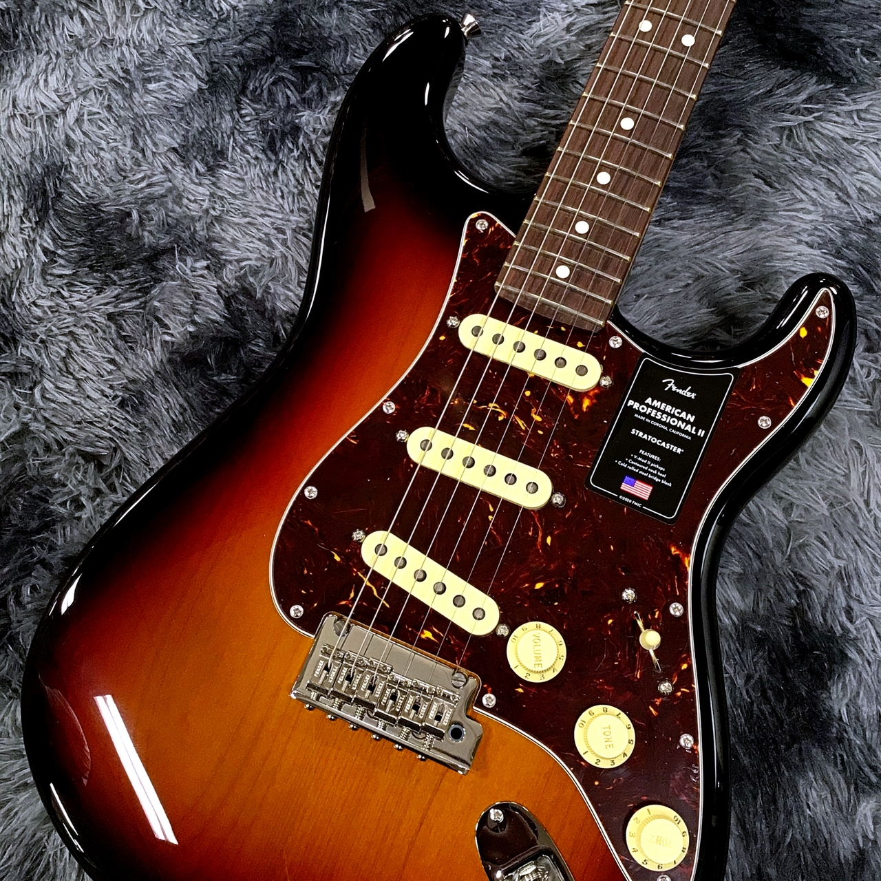 Fender American Professional II Stratocaster 3-Color Sunburst
