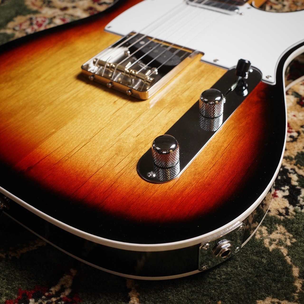 素晴らしい Kanade SOUND Custom Sunburst】【Binding KTL-AL【3Tone DESIGN ギター