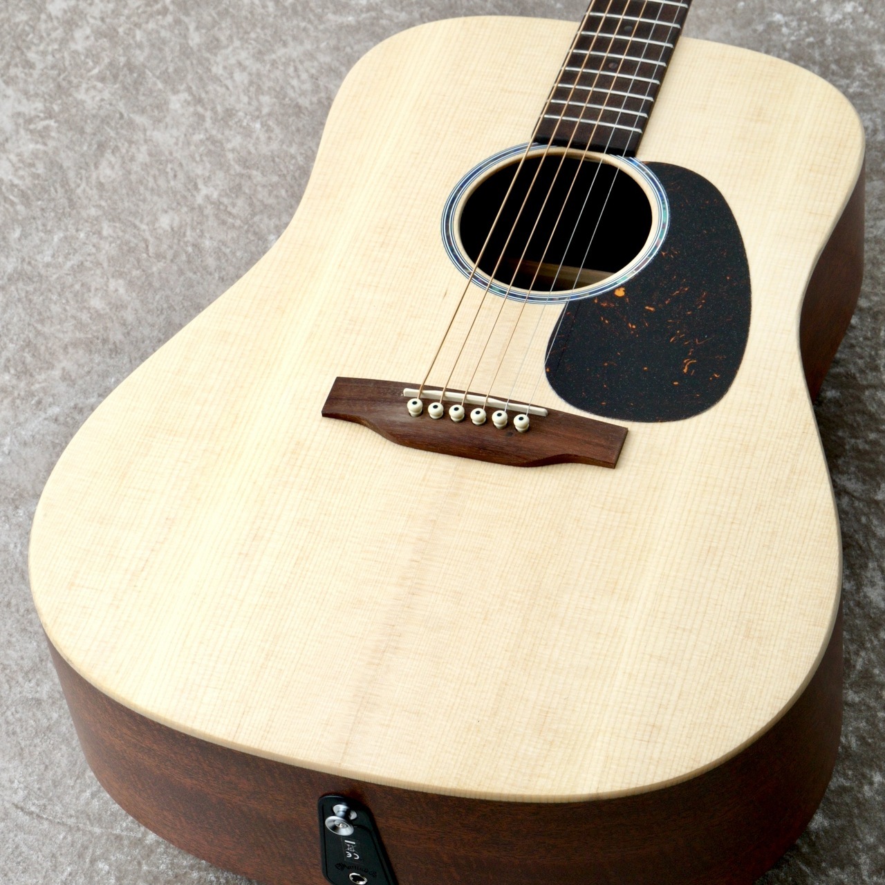 Martin D-X2E MAH #3060497【スプルーストップ単板/HPLボディ