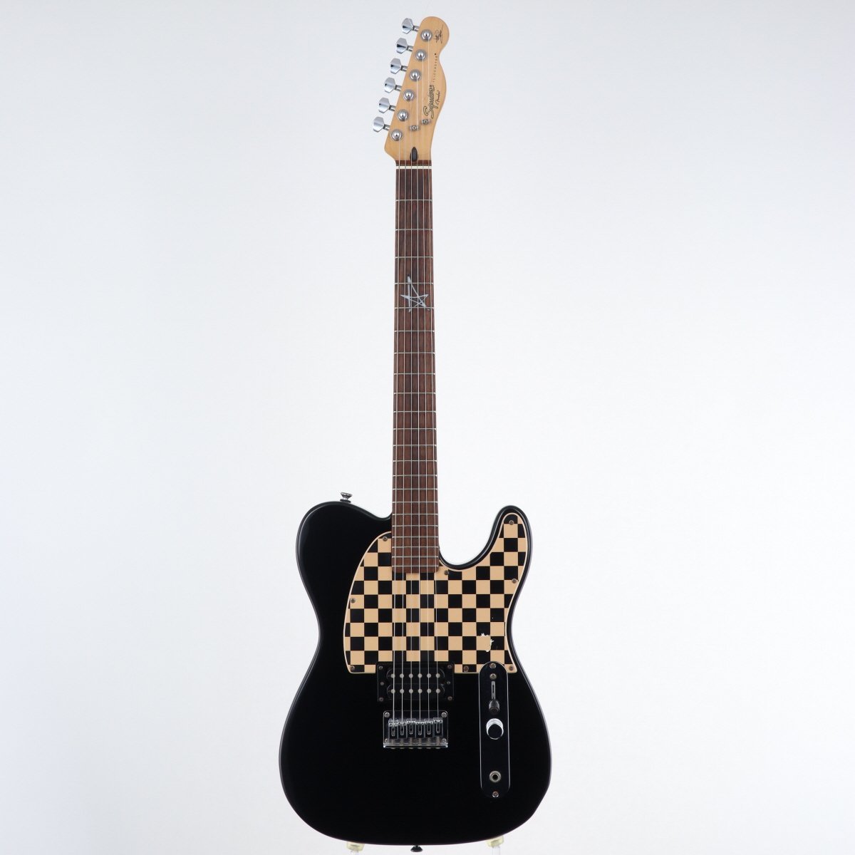 アブリルラビーンモデル　ギター Squier by Fender / Telecaster Avril Lavigne Signature Model