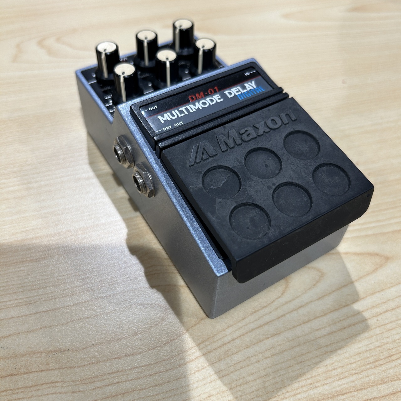 【海外配送可】【送料無料】 MAXON モジュレーションディレイ DM-01 ギター