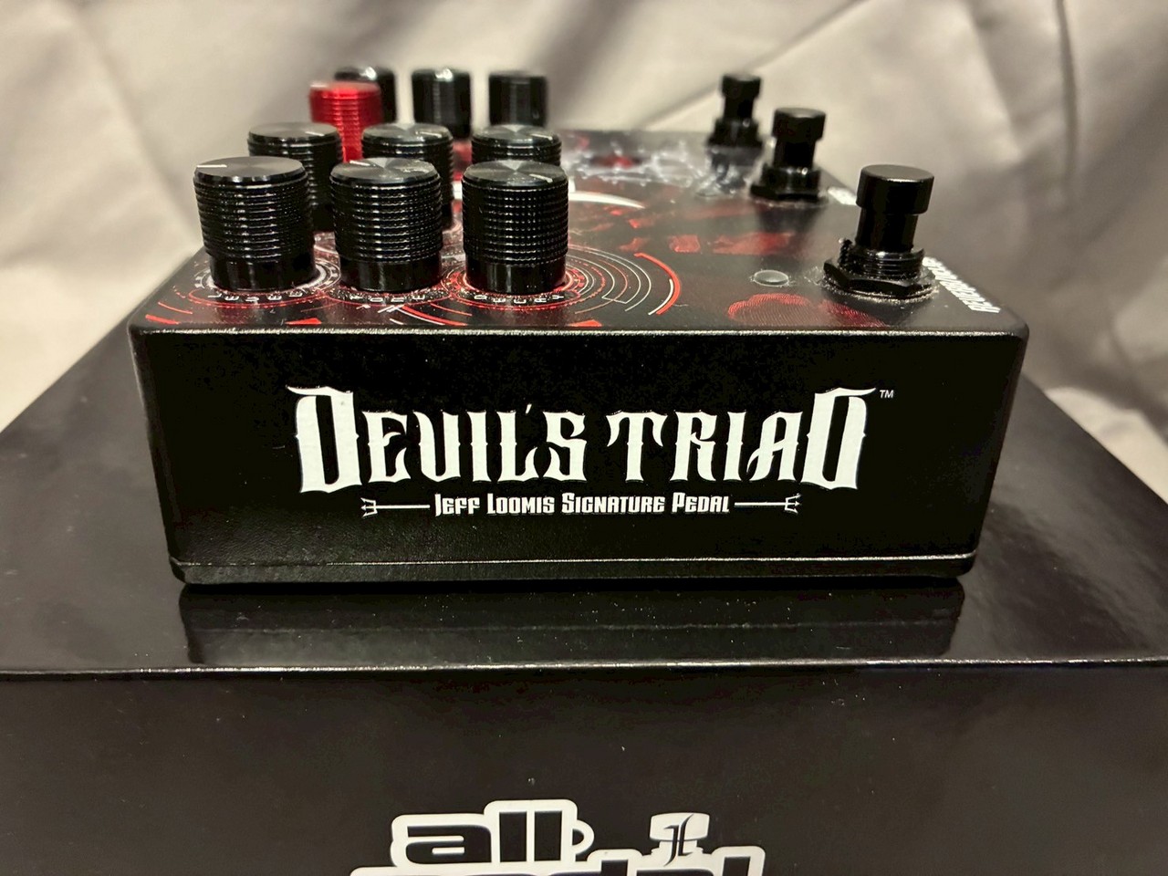 All-Pedal Devils Triad 【マルチエフェクター】（中古）【楽器検索