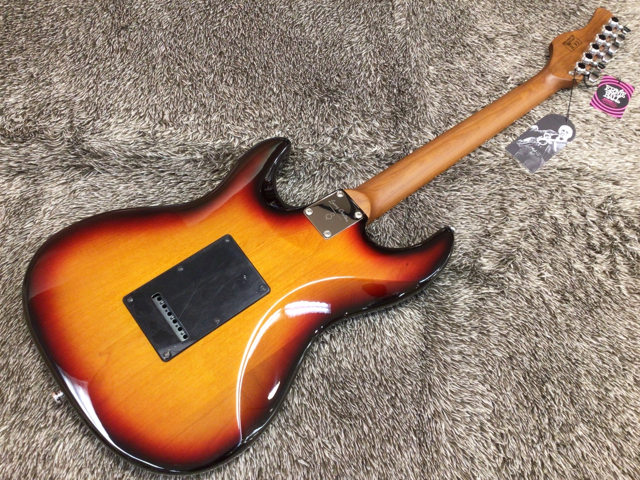 Sire S7 vin ホワイト 新品ソフトケース付き　ラリーカールトン監修 Sire Larry Carlton S7 AWH Antique White サイアー ラリー