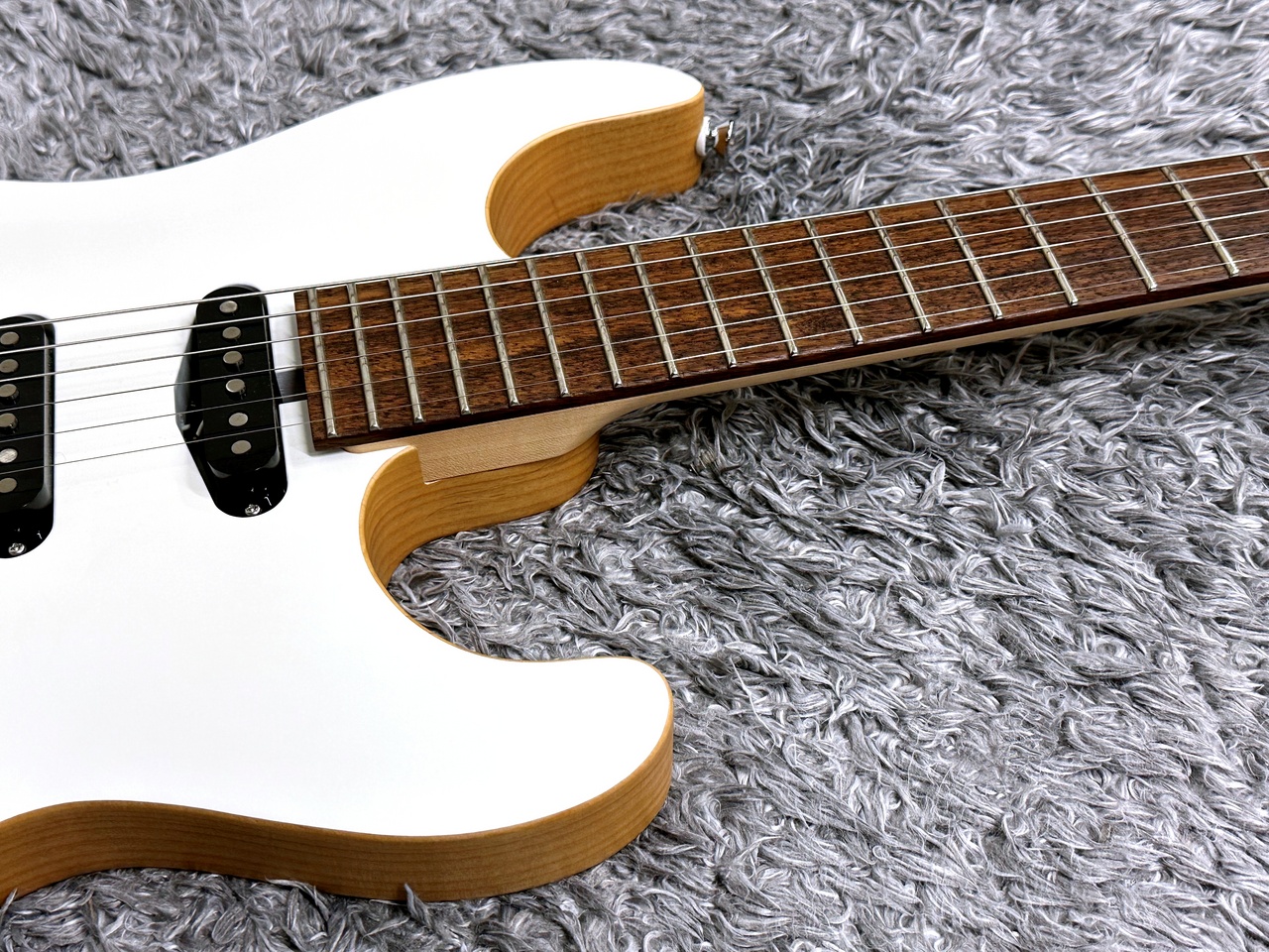 SAITO GUITARS S-622 SSH Alder / Rosewood / Chamonix White