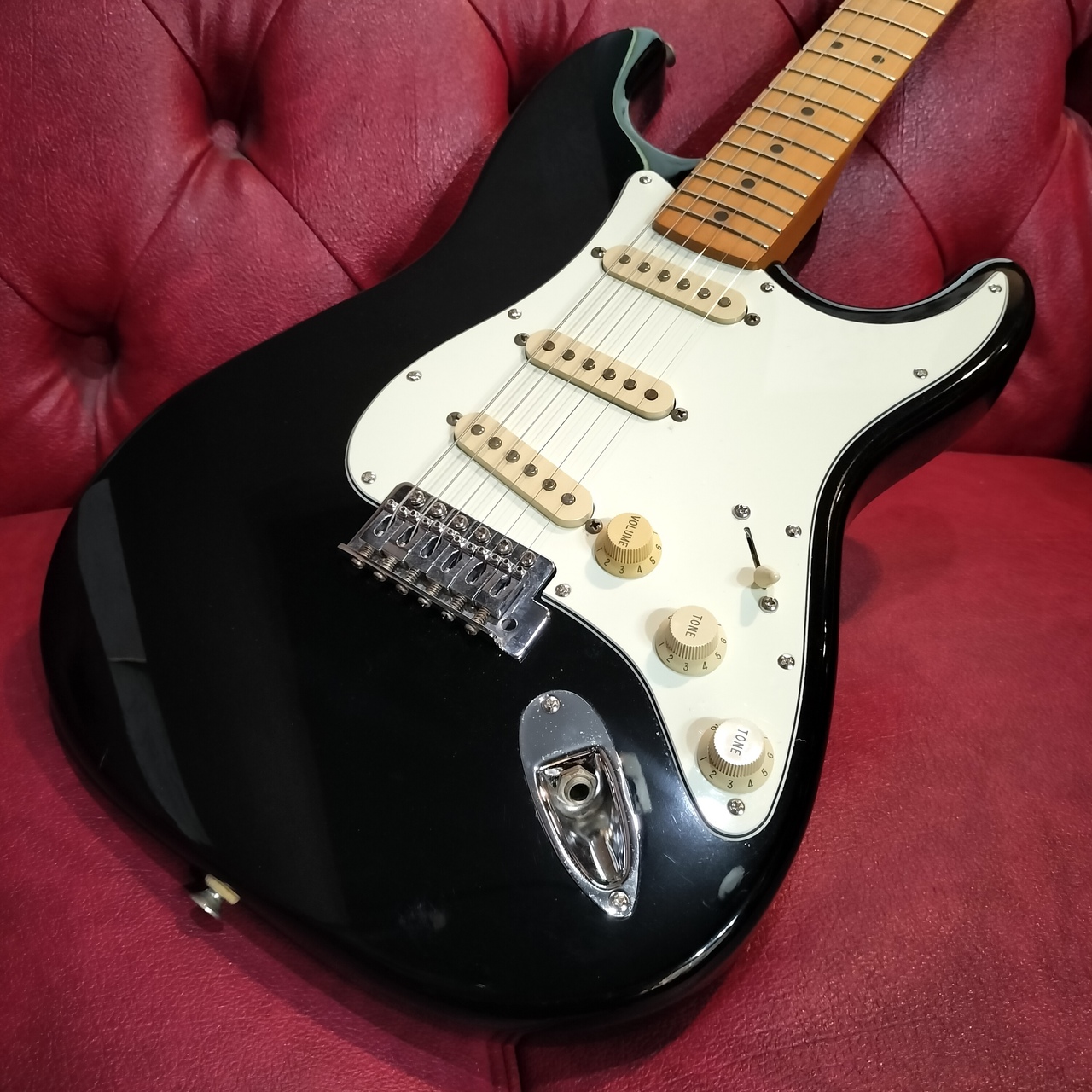 【値引き中！】フェンダー メキシコ　ストラト 1995年製メイプルネック 値引き中！】フェンダー メキシコ ストラト 1995年製メイプルネック