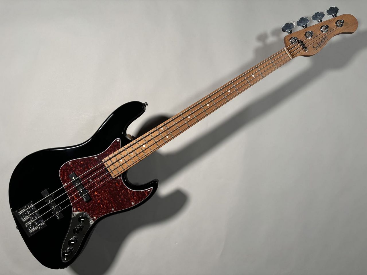 Sadowsky MX21 VJ4 Maple Fingerboard Black 【MetroExpressシリーズ