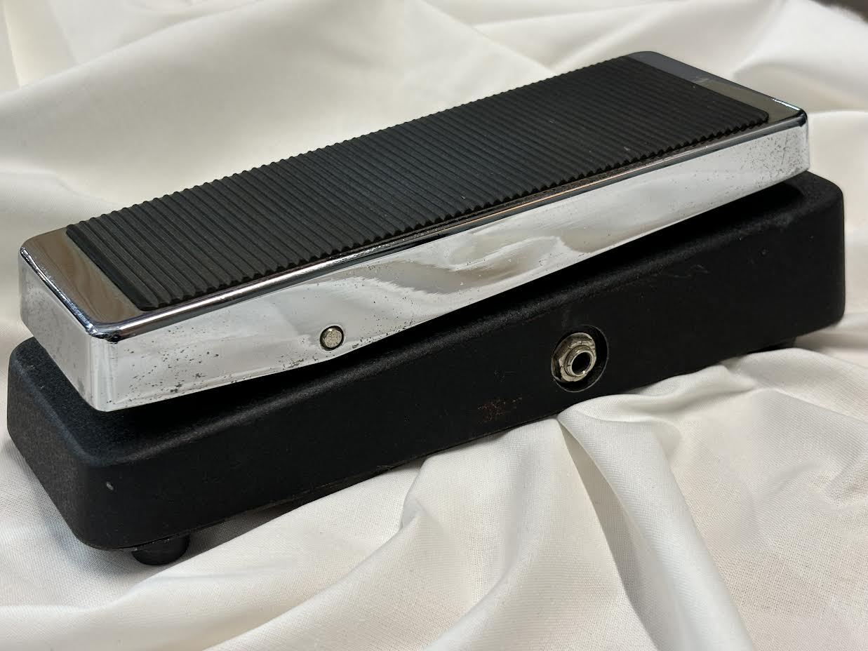 Real McCoy Custom RMC10 ワウペダル【極美品】 Amazon.com: Real McCoy Custom RMC10 Wah Pedal w/ 2 Cables