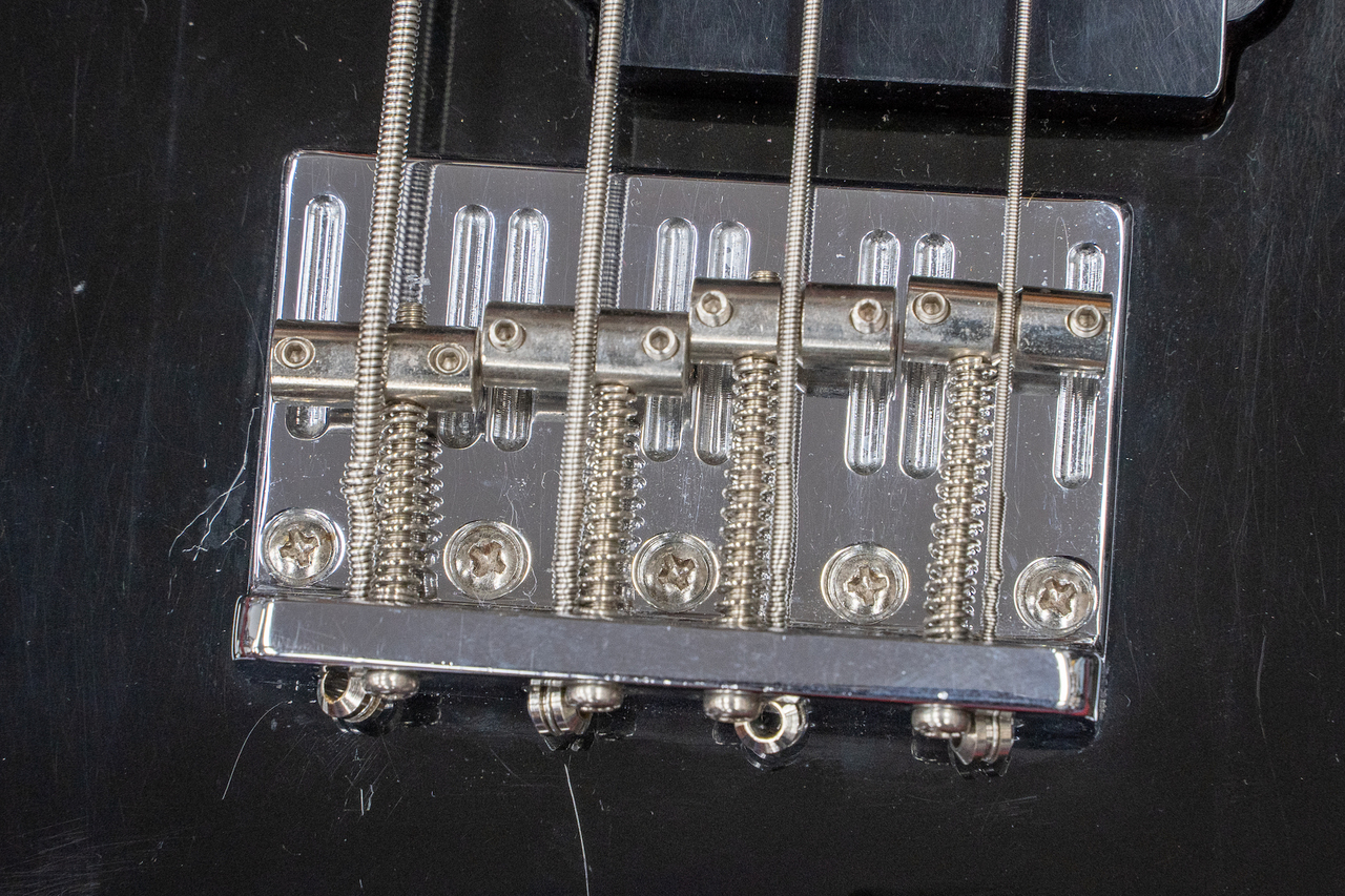 FERNANDES MB85 BLK/R 3.950kg【横浜店】（中古/送料無料）【楽器検索