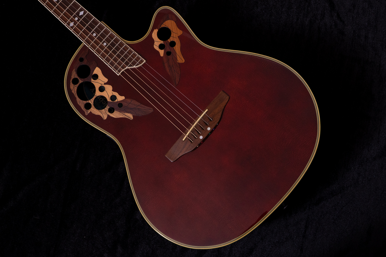 【美品】Ovation Celebrity DX CS247 エレアコ ケース付 Ovation Celebrity Deluxe CS247 2.405kg #8032592【TONIQ横浜】（中古