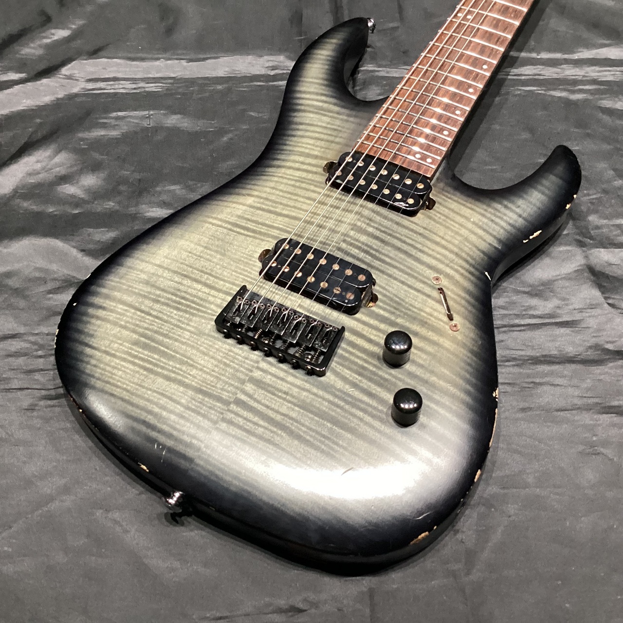 ギター Legator NR7-200 Legator NR7-200 / BKS（中古）【楽器検索デジマート】