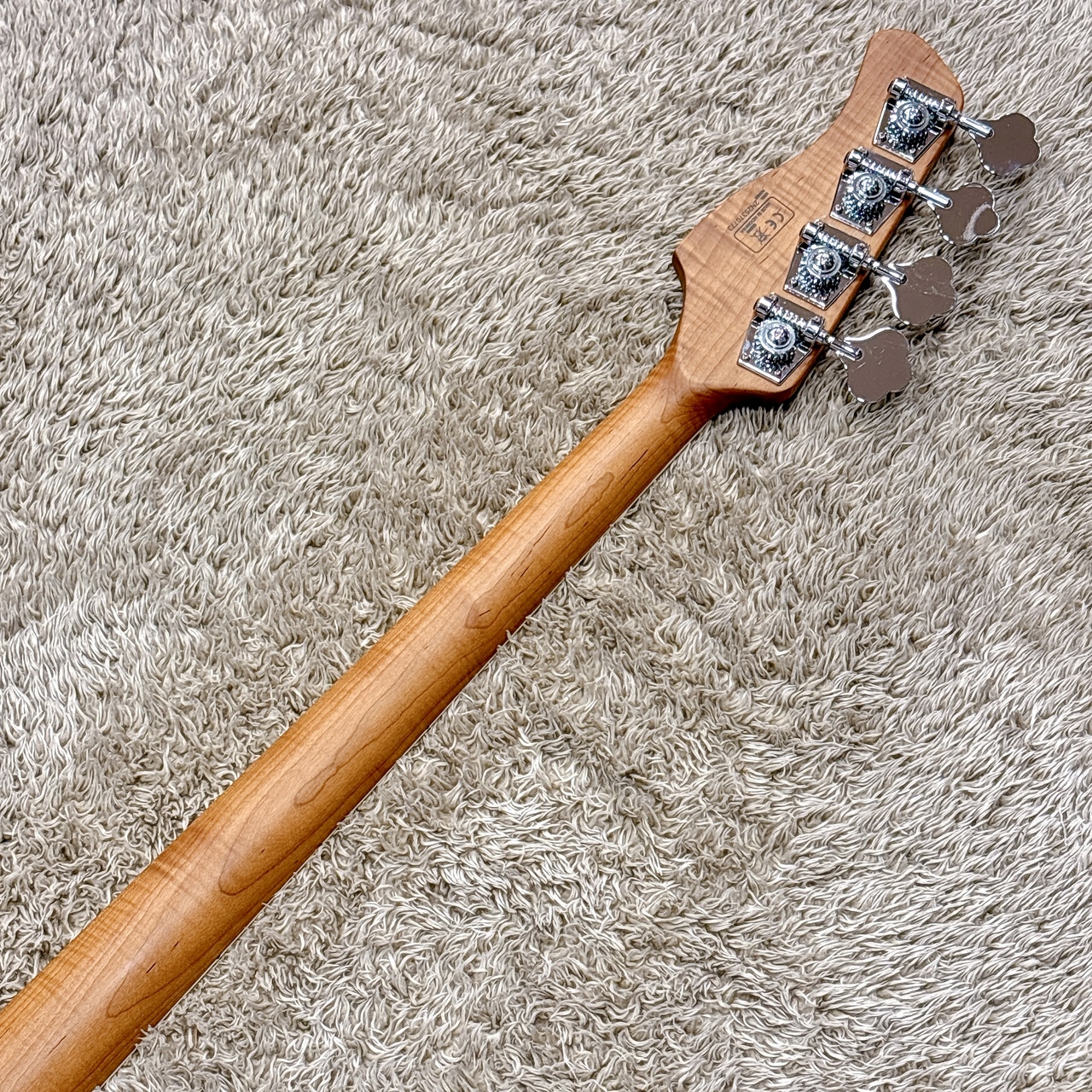 Sire V8 4st ベース　bass ギター Sire / V8 4st -NT-《4弦ベース》【オンラインストア限定