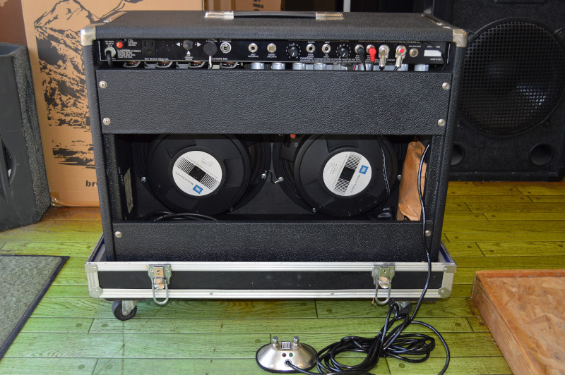 Fender Twin Reverb II 後期型 w/Tour case（ビンテージ）【楽器検索