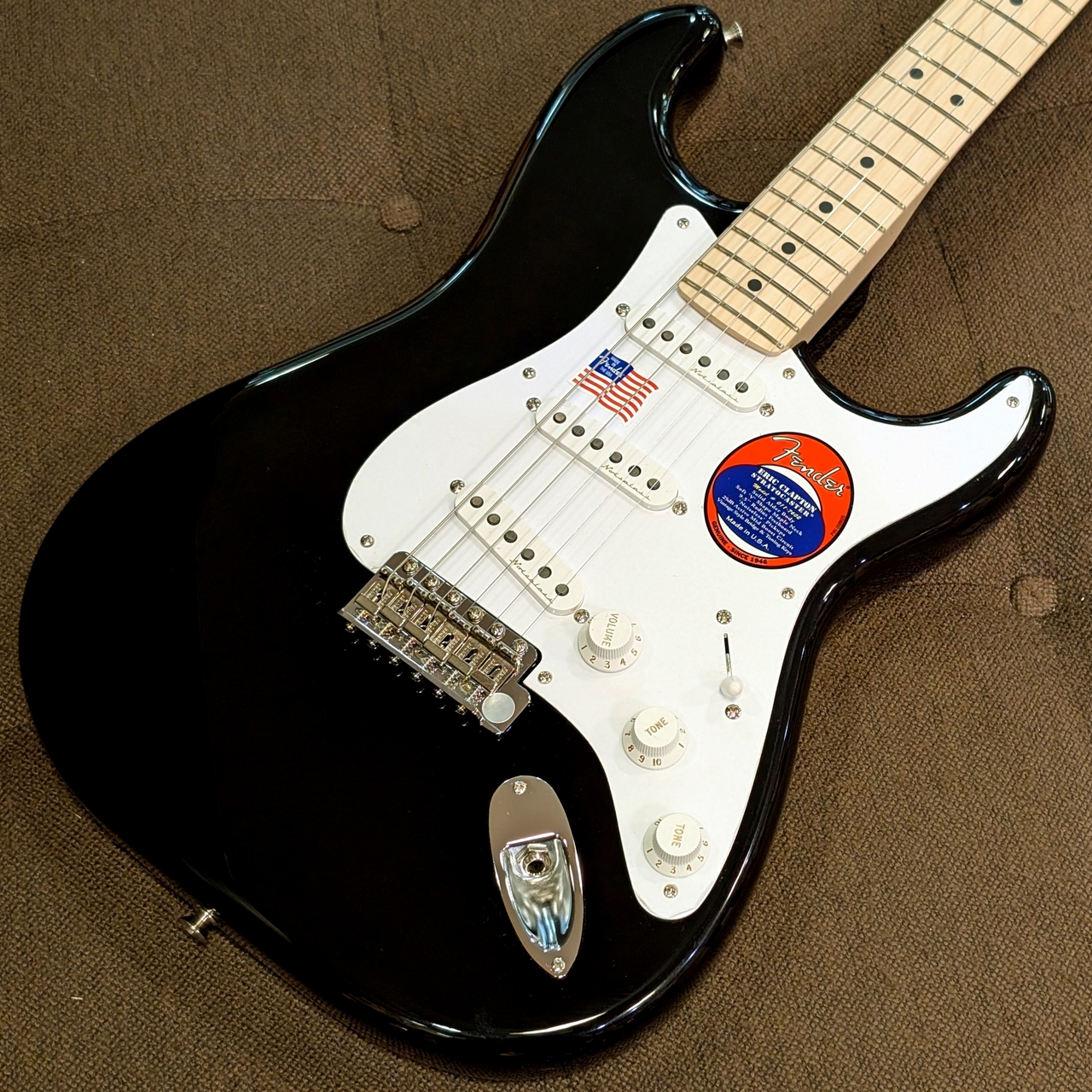 ノーブランドストラトキャスター　ブラック　ノイズレス処理&オレンジドロップ Fender Eric Clapton Stratocaster / Black【チョイ傷特価】（新品