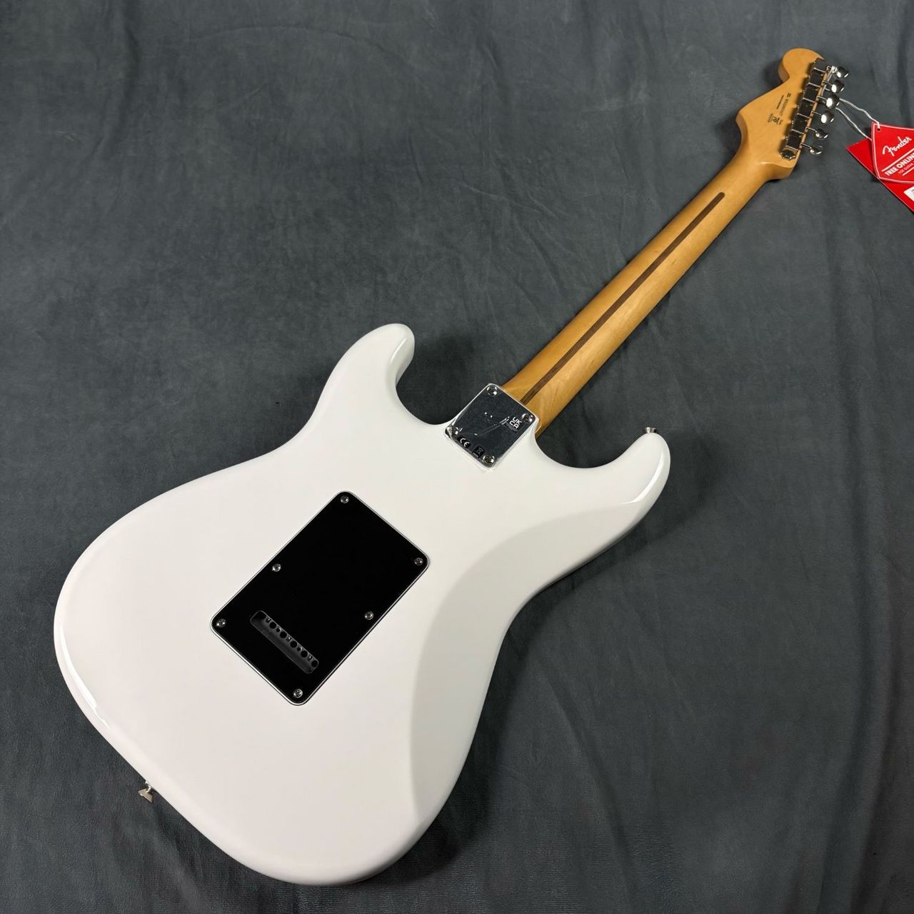 送料購入者負担　訳ありFender PLAYER 最終値下げ‼️‼️‼️‼️‼️‼️‼️‼️‼️ Fender Player II Stratocaster Polar White エレキギター