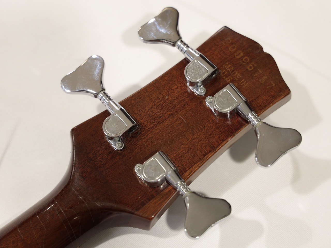 Gibson LPB-1 レスポールベース front-banner-1600_900.png