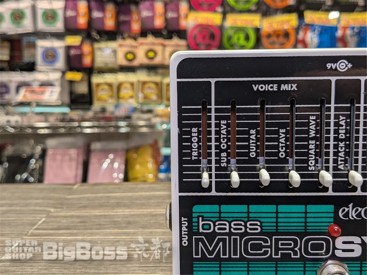 Electro-Harmonix Bass Micro Synthesizer 【箱ボロ特価】（新品