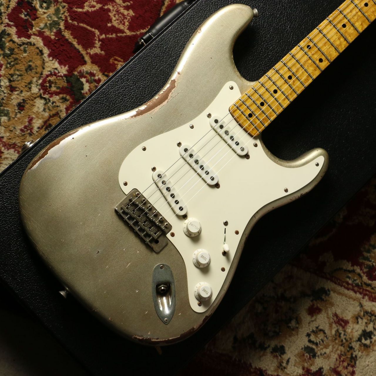 Jimmy Wallace Sierra Aged Inca Silver with 4A Maple Neck Jimmy Wallace Sierra Aged Inca Silver with 4A Maple Neck