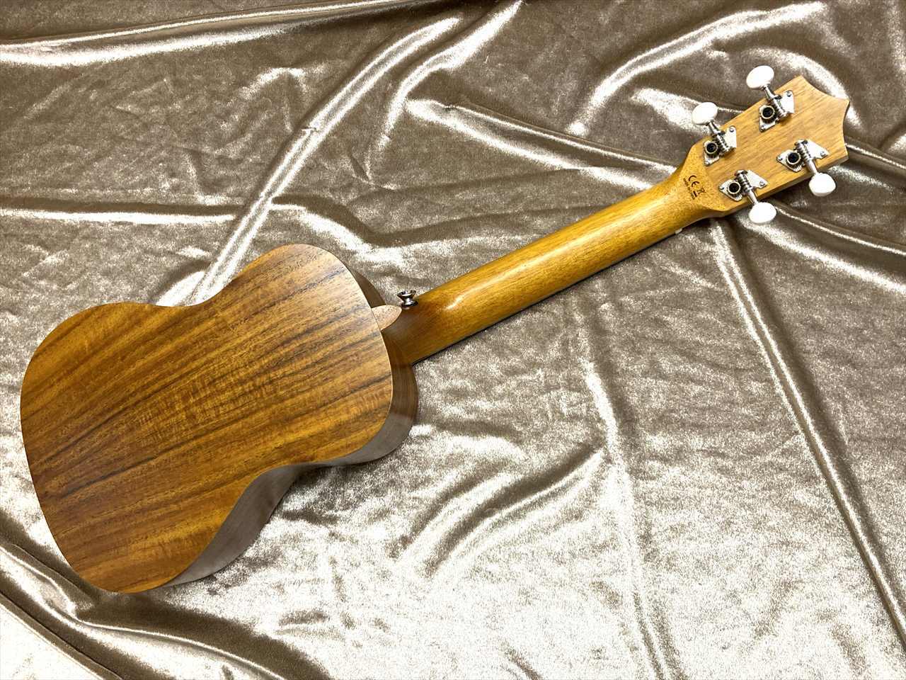 ARIA ACU-1K Concert Ukulele KOA ストラップボタン×2、ストラップ、クリップチューナー付き!（新品）【楽器検索デジマート】