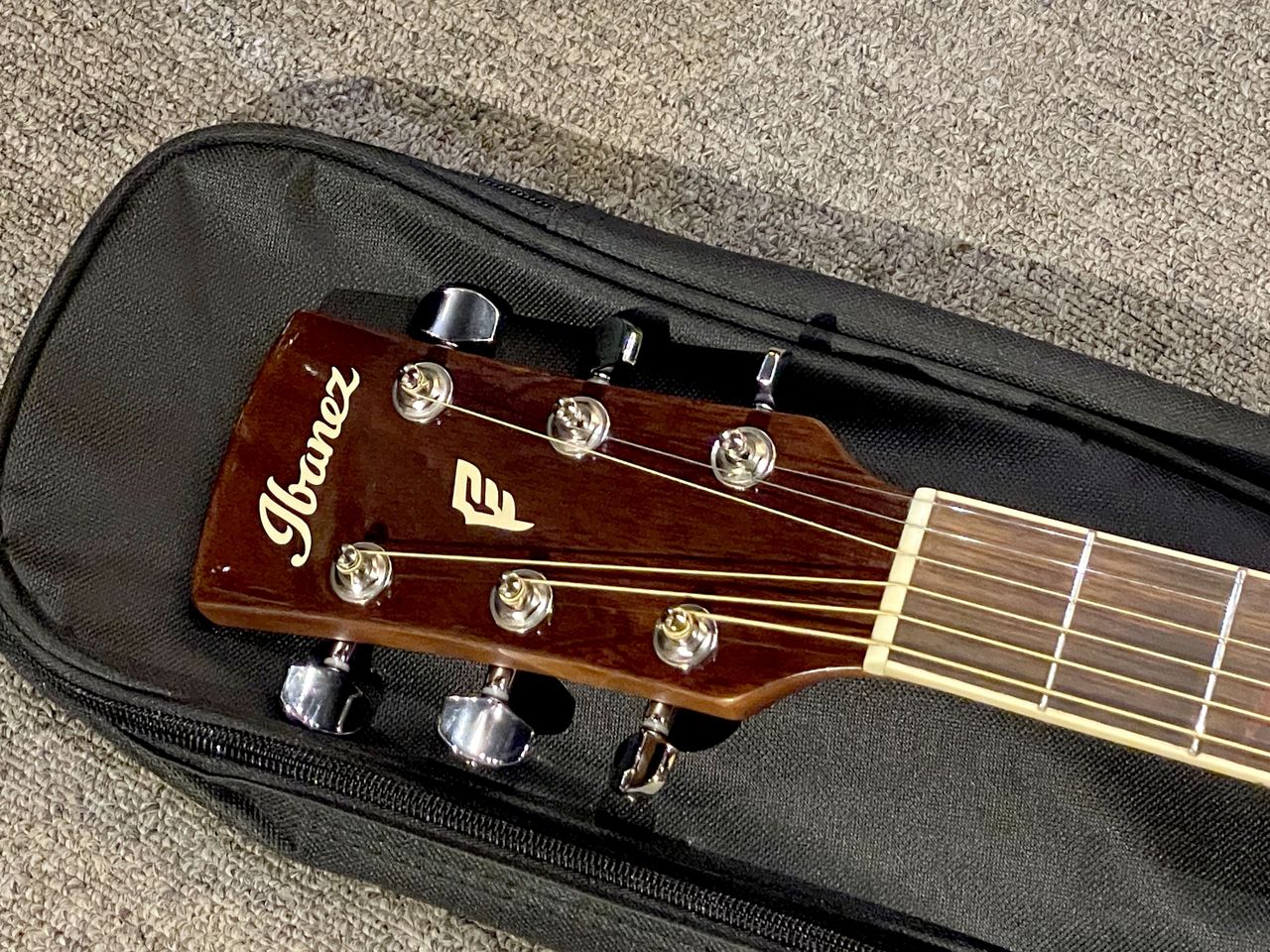 Ibanez Performance Series PC32MHCE-NMH（中古）【楽器検索デジマート】