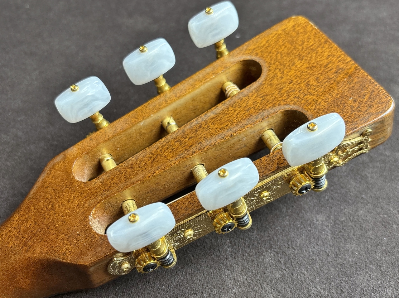 Takamine エレクトリカルアコースティックギター　PT407 Takamine エレクトリカルアコースティックギター PT407