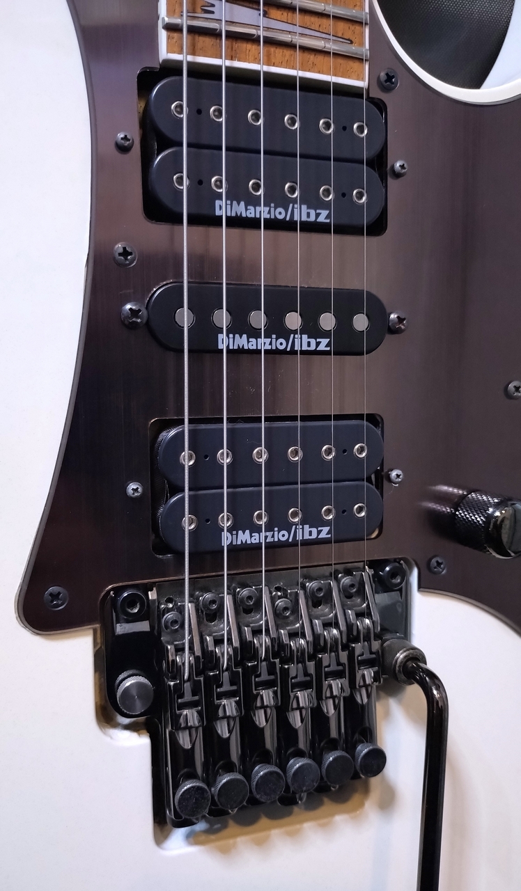 Ibanez RG2550Z-GW [Galaxy White]（中古）【楽器検索デジマート】